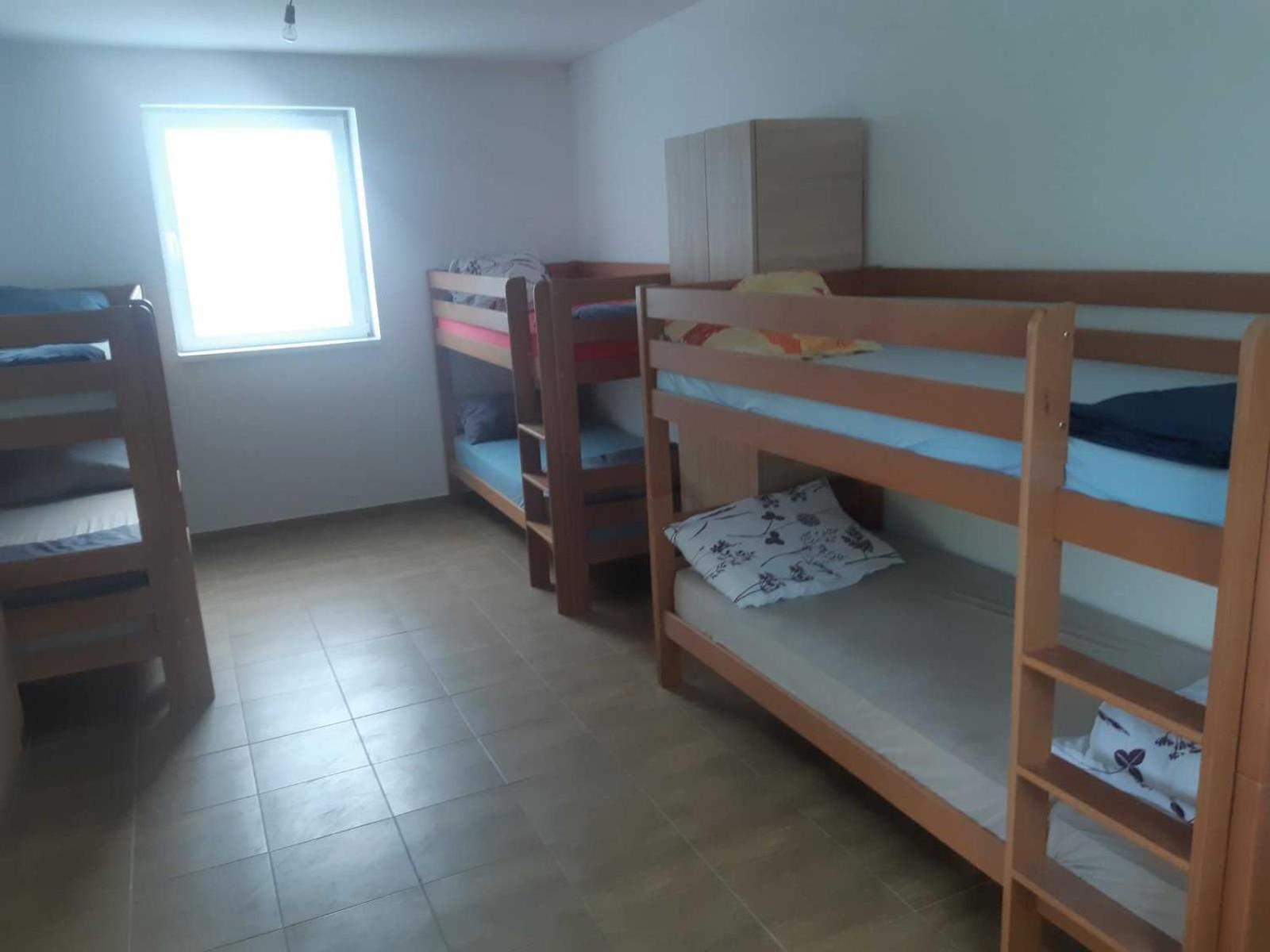 Apartman Novi Sad - Apartment Novi Sad Sremska Kamenica Екстериор снимка